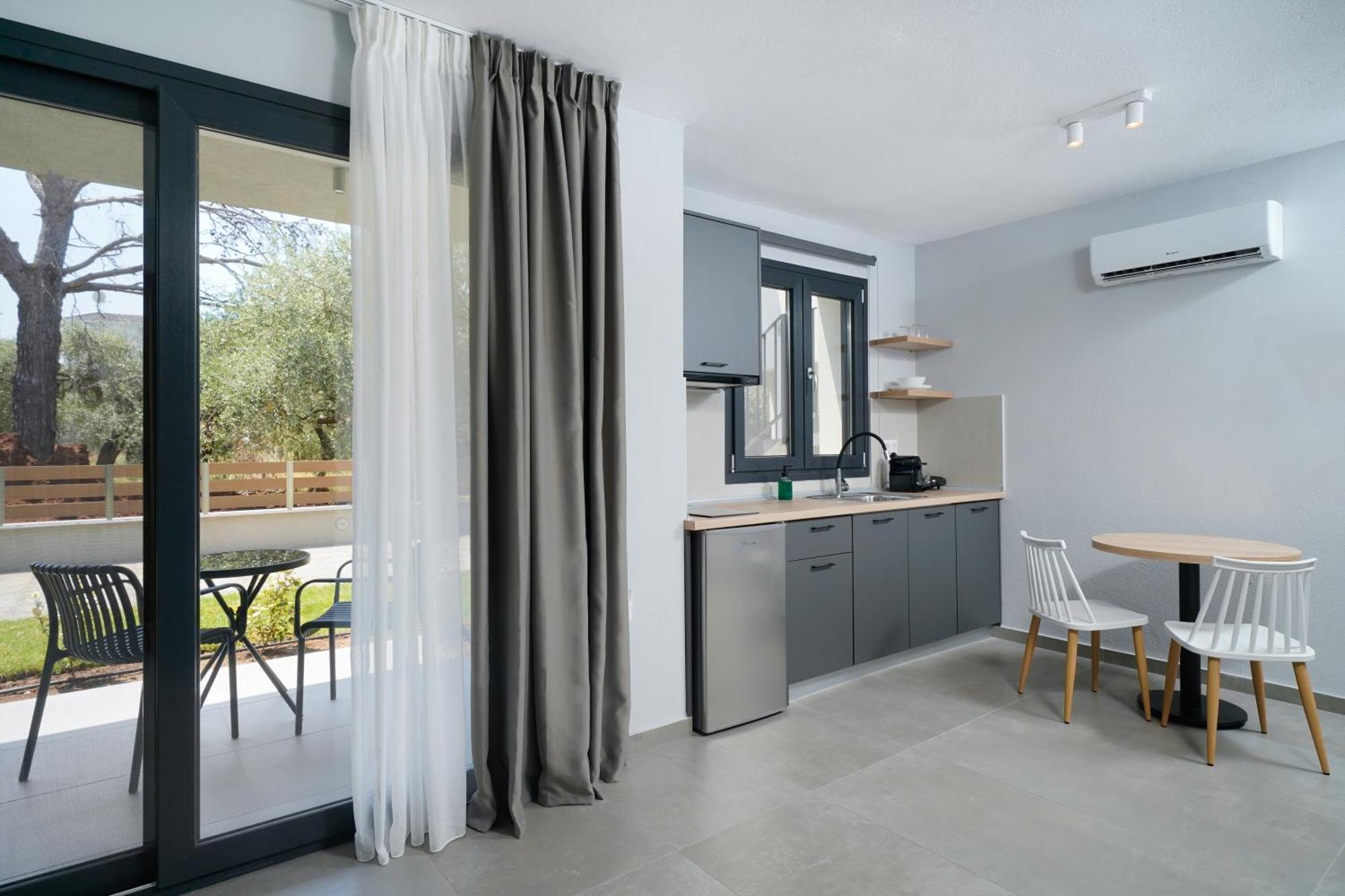 Olive Roots Otel Skala Rachoni  Dış mekan fotoğraf